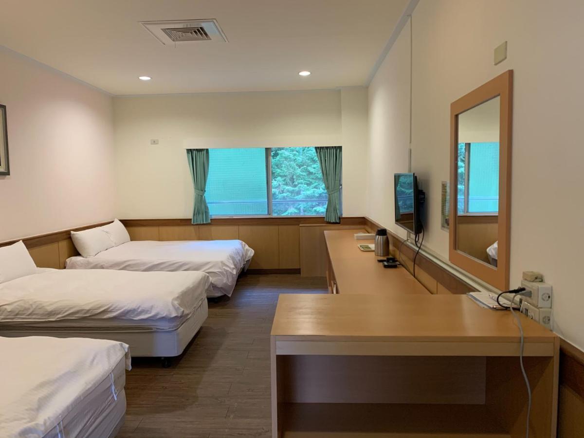 อลิซาน ยูธ แอคทิวิตี้ เซ็นเตอร์ Hotel จงเจิ้ง ภายนอก รูปภาพ
